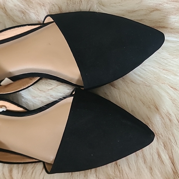 Flats - Picture 2 of 2